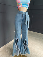 Cargar imagen en el visor de la galería, Oferta Pantalón con olanes
