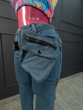 Cargar imagen en el visor de la galería, Oferta Pantalón con cangurera
