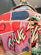 Cargar imagen en el visor de la galería, Oferta Chamarra Cómic
